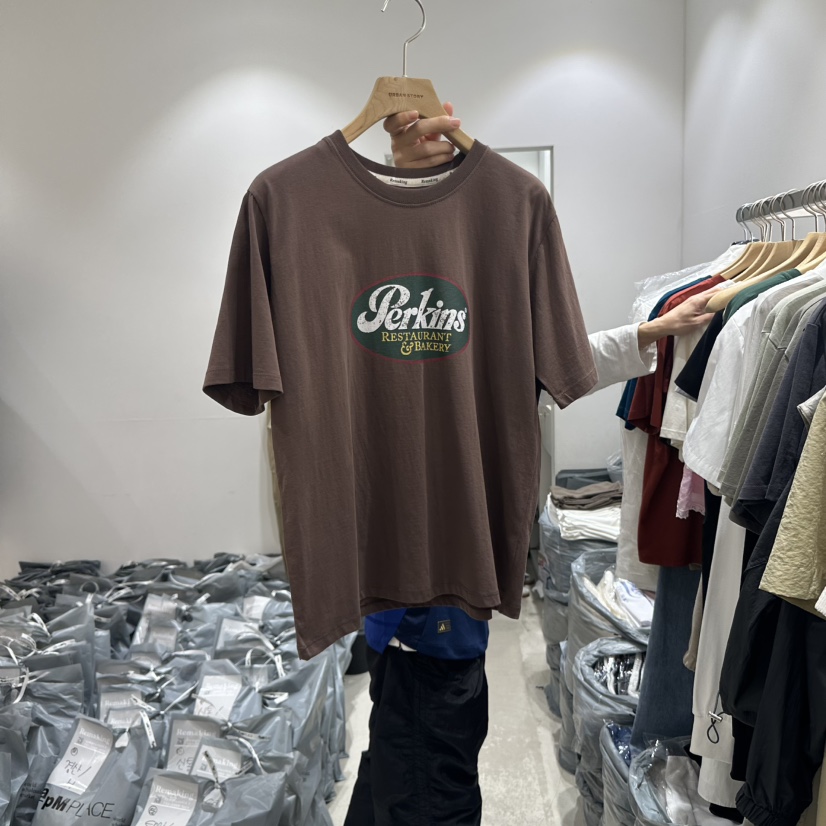 URBANSTORY/REMAKING東大門實拍女士新品熱賣時尚真品推薦T恤Remaking/URBANSTORYT恤圖色3