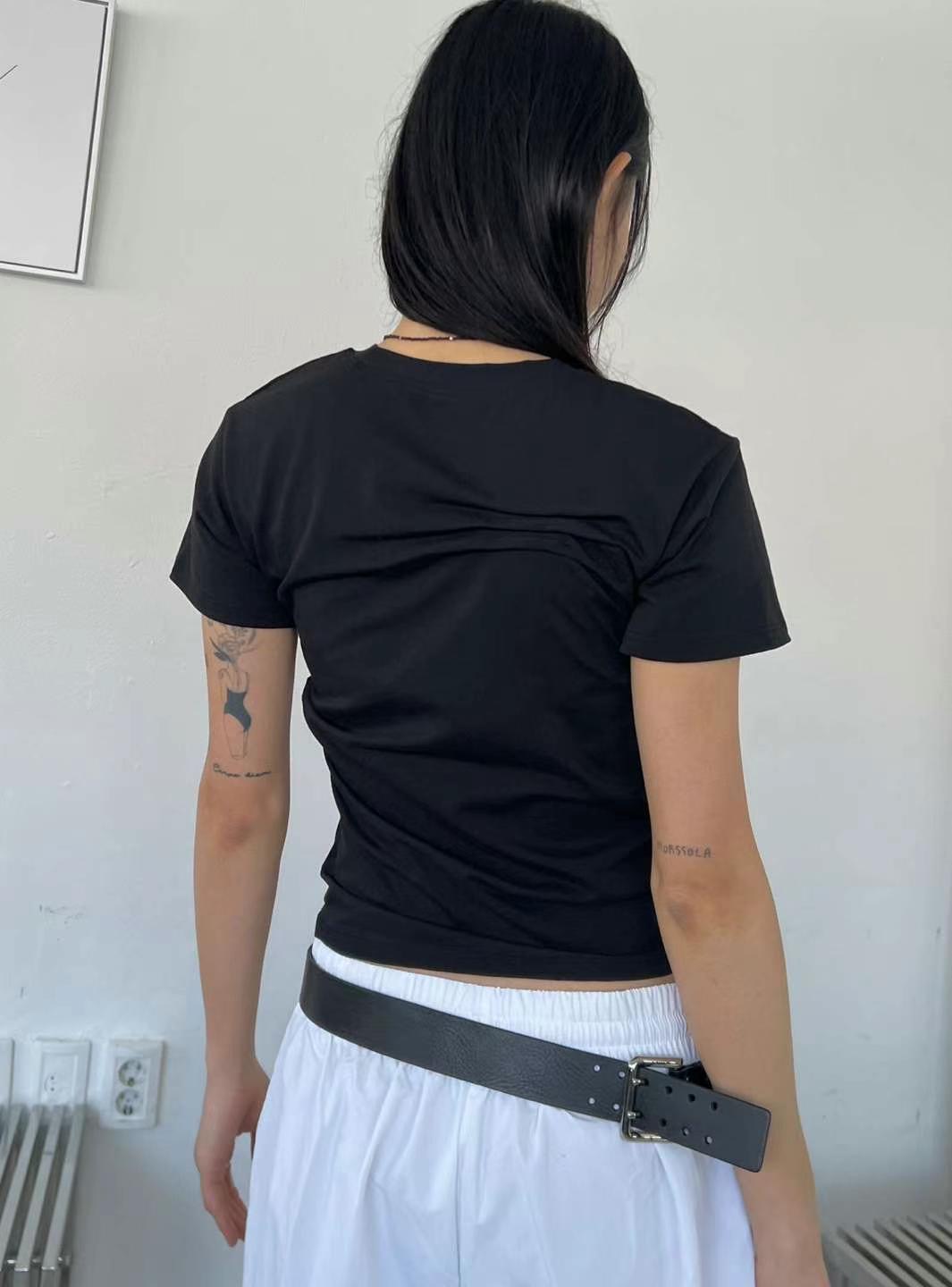 ASKHAKI東大門實拍女裝新品25春夏推薦熱賣時尚真品人氣T恤ASKHAKIT恤