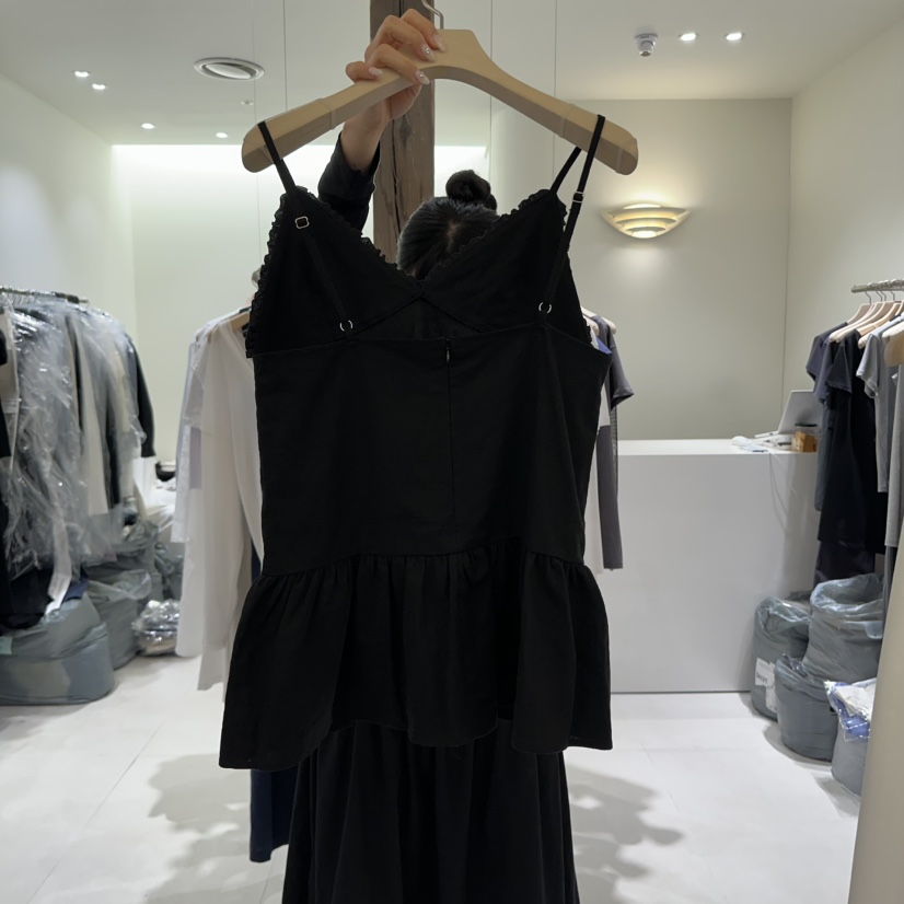 AVECNOUS韓國直郵㊣女裝新品25春夏人氣休閑時尚連衣裙荷葉邊AVECNOUS連衣裙