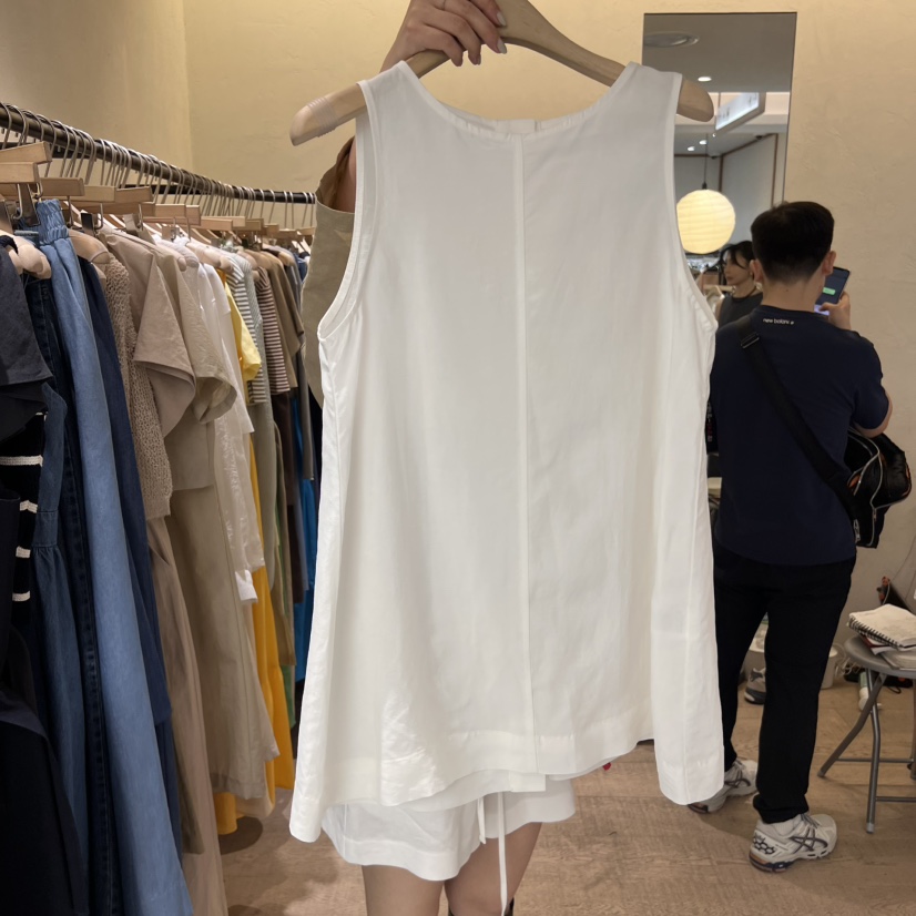 W AND J東大門直郵女裝新品推薦人氣真品熱賣休閑吊帶背心W AND J吊帶/背心圖色2
