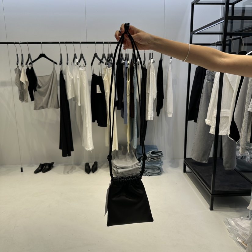 OSOO韓國代購女裝新品25春夏職業人氣休閑推薦時尚單肩斜跨包OSOO單肩/斜跨包
