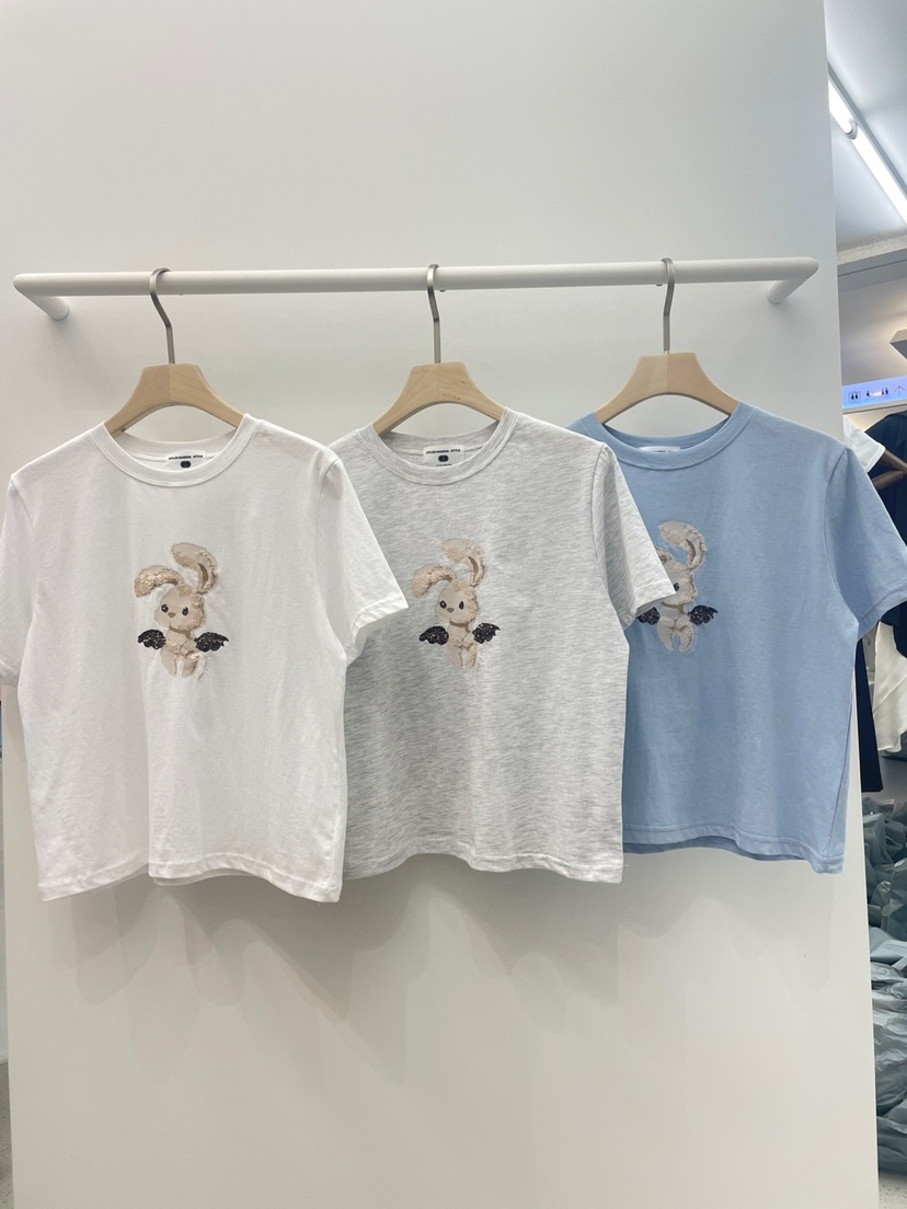 NYLON韓國直郵女裝新品熱賣職業休閑真品推薦人氣時尚T恤兔子NYLONT恤