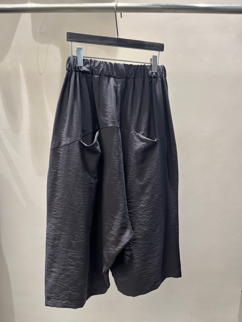 BYL東大門實拍女裝新品25春夏真品職業推薦熱賣時尚人氣短褲LIBERZEN BY L短褲