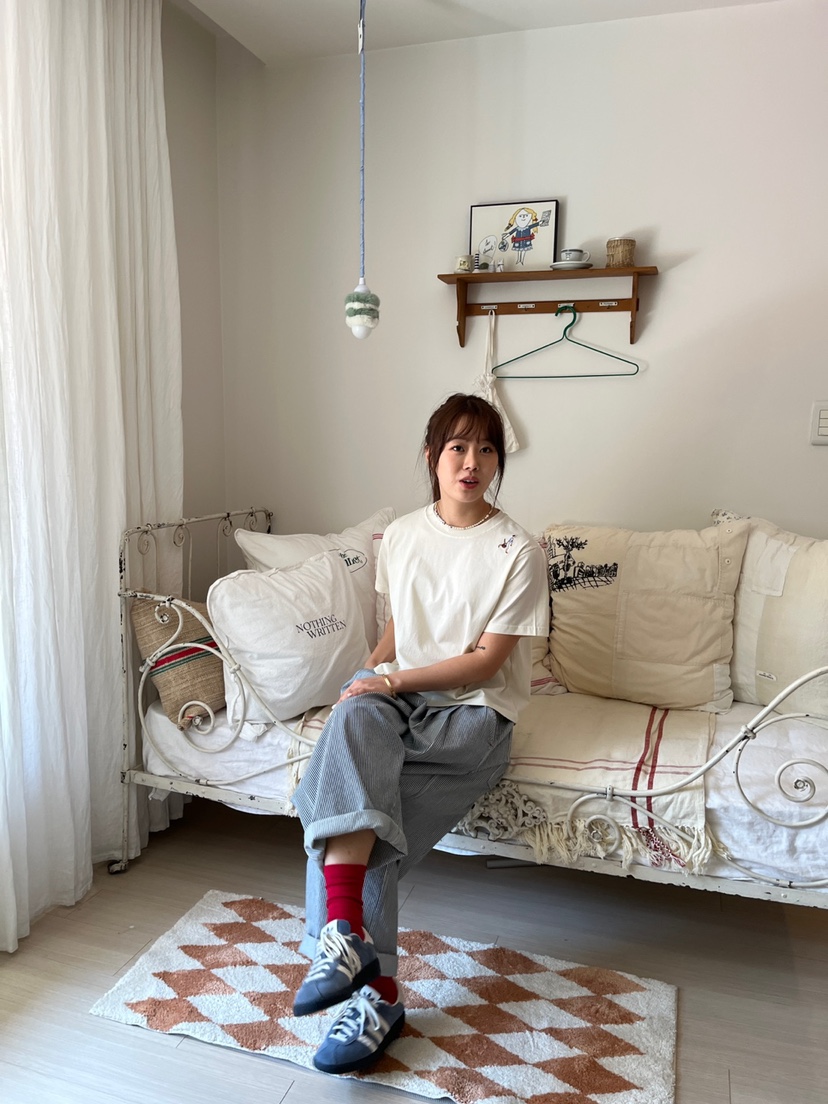 AT NOTE韓國直郵女士新款25春夏人氣推薦職業熱賣真品T恤刺繡AT NOTET恤