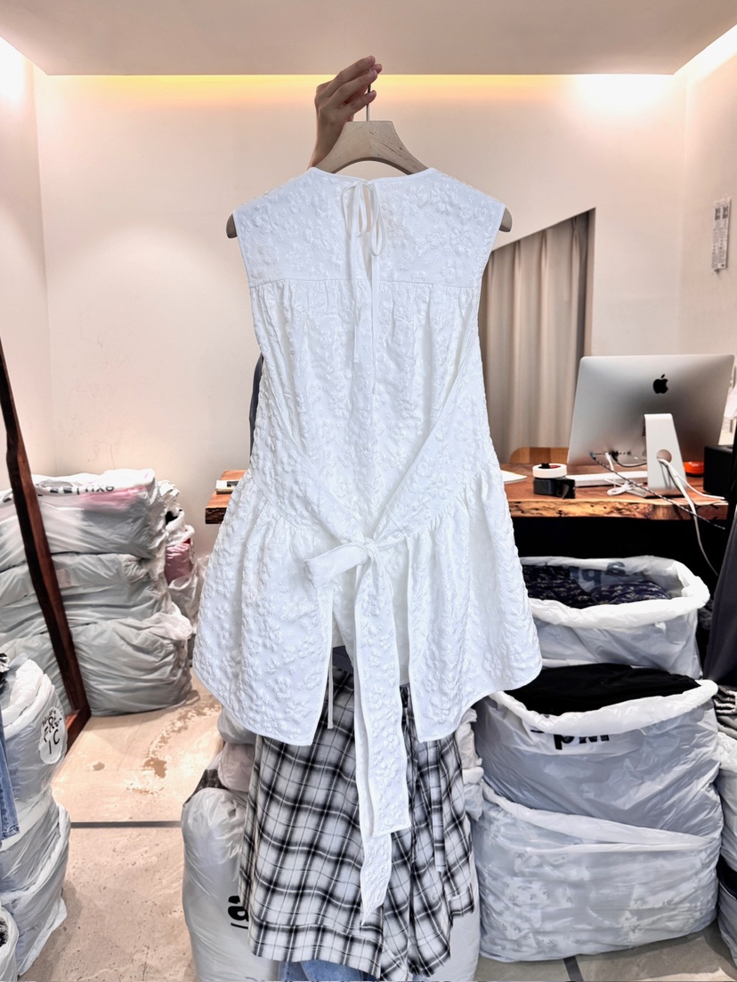 FRIC東大門實拍女士新品人氣時尚休閑真品推薦職業吊帶背心FRIC吊帶/背心