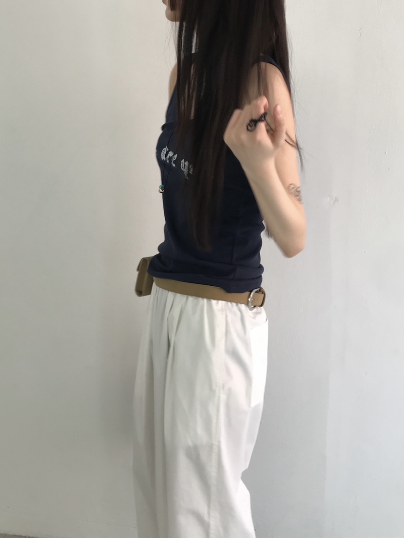 ESCHER直郵韓國代購㊣女裝新品時尚推薦人氣25春夏吊帶背心ESCHER吊帶/背心