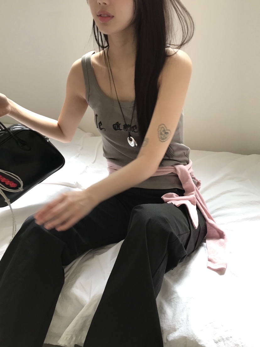 ESCHER直郵韓國代購㊣女裝新品時尚推薦人氣25春夏吊帶背心ESCHER吊帶/背心