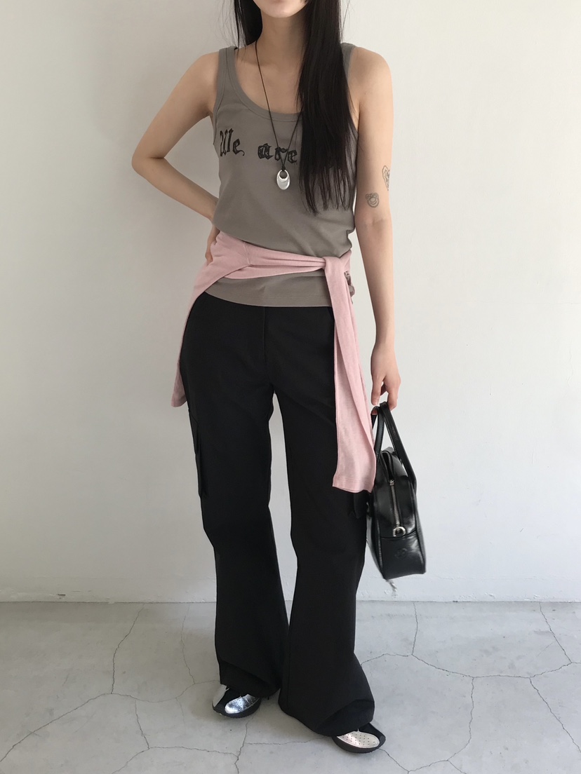 ESCHER直郵韓國代購㊣女裝新品時尚推薦人氣25春夏吊帶背心ESCHER吊帶/背心