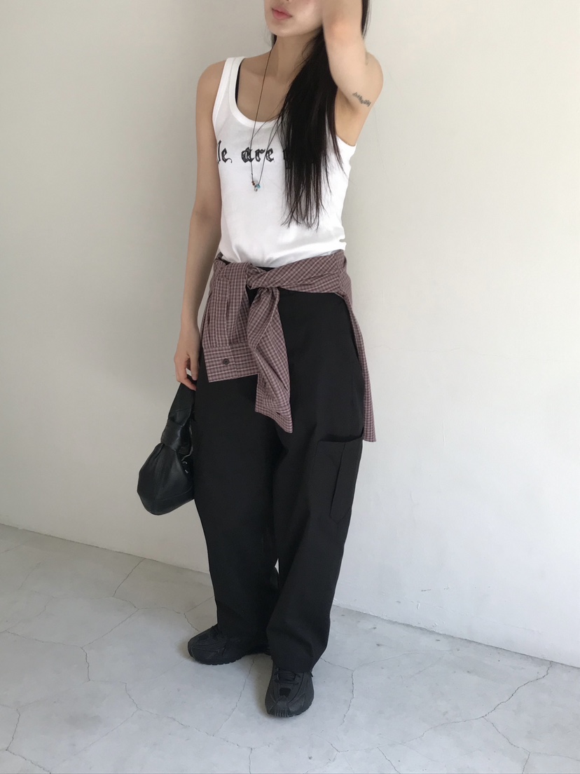ESCHER直郵韓國代購㊣女裝新品時尚推薦人氣25春夏吊帶背心ESCHER吊帶/背心