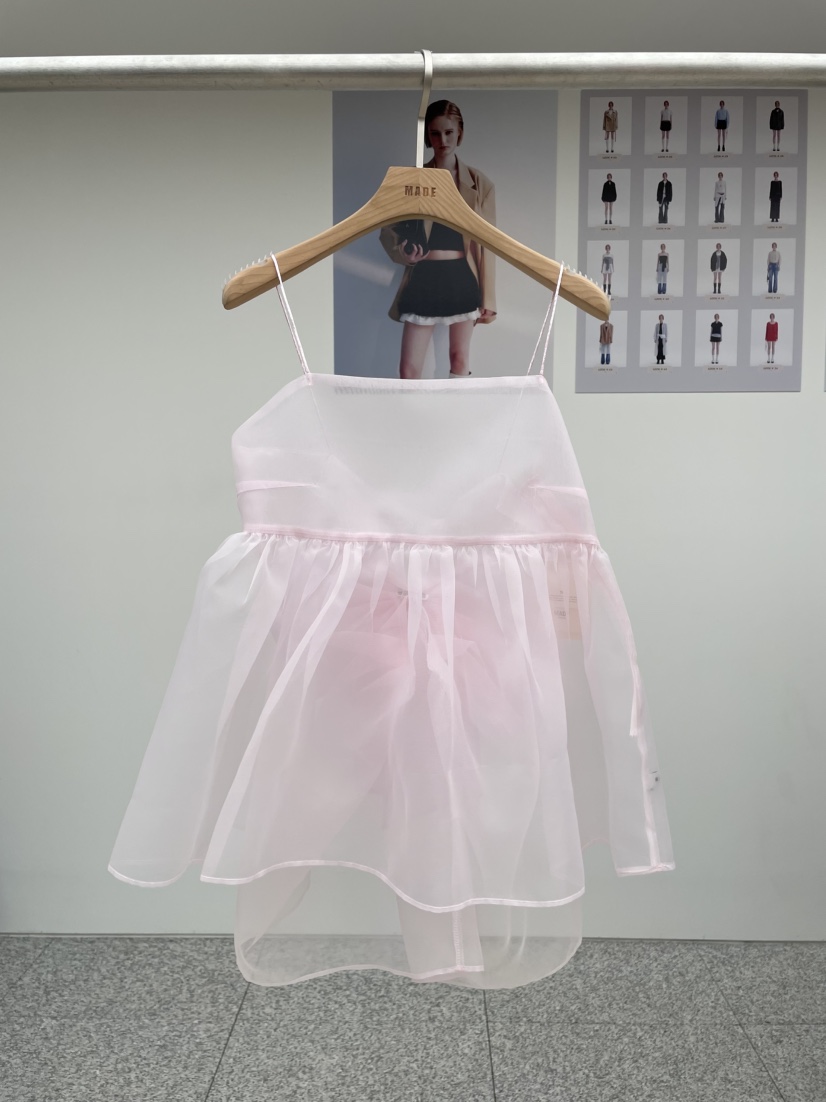MADE-P韓國㊣直郵東大門代購女裝新款時尚推薦熱賣吊帶背心MADE-P吊帶/背心圖色2