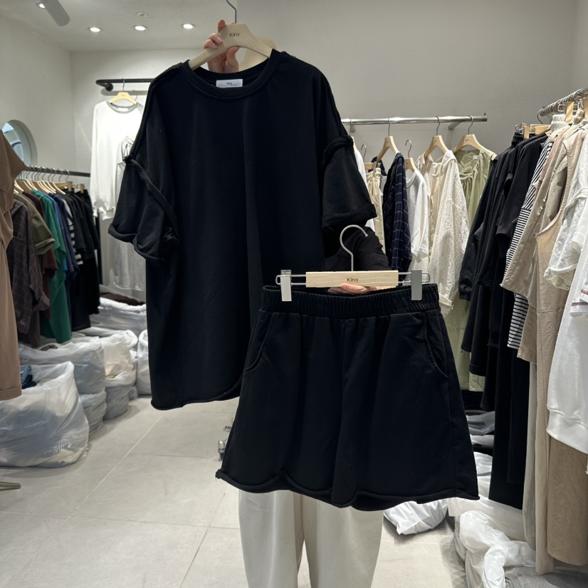 IN KIRA韓國直郵㊣東大門實拍女裝新款25春夏時尚套裝兩件套IN KIRA套裝圖色3