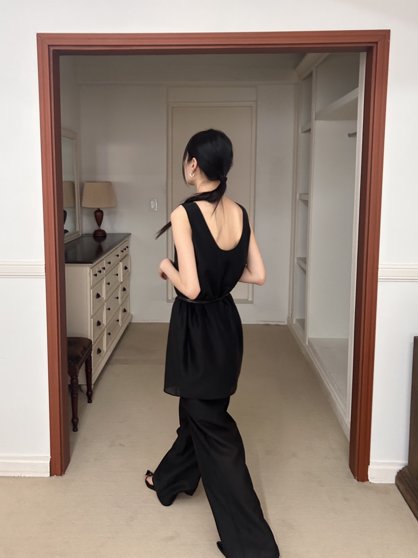 ME MO韓國㊣直郵東大門代購女裝新款時尚熱賣推薦吊帶背心ME MO吊帶/背心