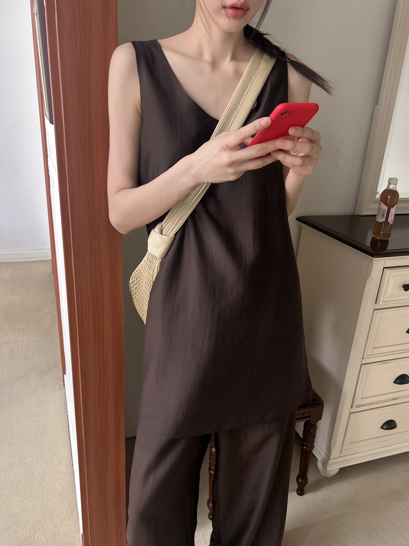 ME MO韓國㊣直郵東大門代購女裝新款時尚熱賣推薦吊帶背心ME MO吊帶/背心
