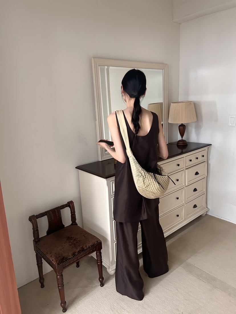 ME MO韓國㊣直郵東大門代購女裝新款時尚熱賣推薦吊帶背心ME MO吊帶/背心