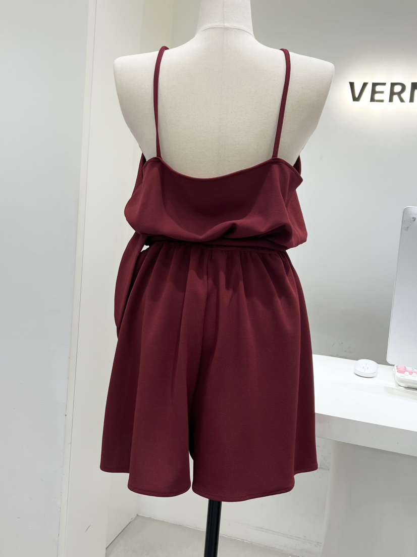 VERNI韓國直郵女士新款人氣職業熱賣時尚推薦休閑25春夏連體褲VERNI連體褲