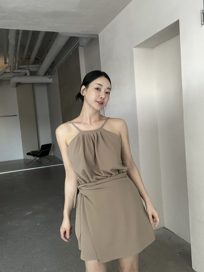 VERNI韓國直郵女士新款人氣職業熱賣時尚推薦休閑25春夏連體褲VERNI連體褲