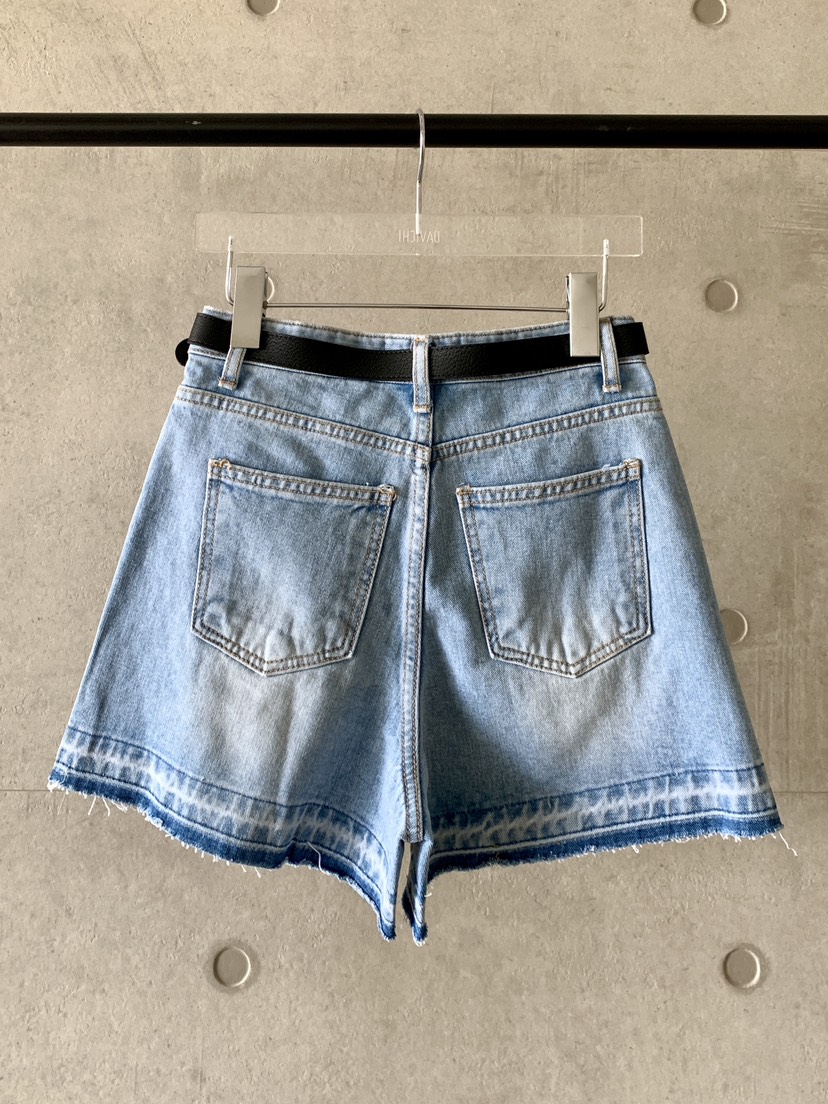 DAVICHI東大門代購女裝新品真品休閑職業推薦短褲含隨機腰帶DAVICHI短褲