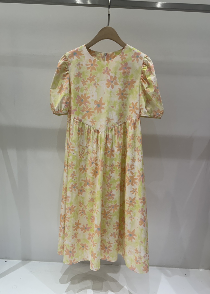 LUCIA東大門實拍女士新品人氣25春夏休閑推薦真品時尚連衣裙LUCIA連衣裙圖色2