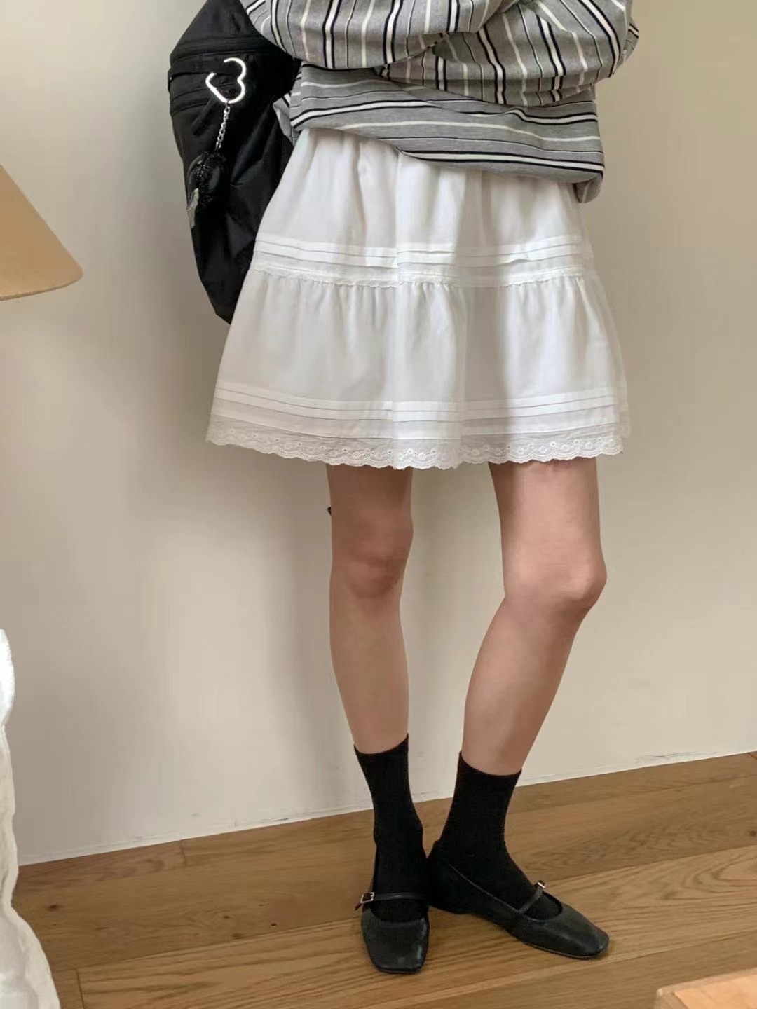 SUNDAY韓國代購女裝新款熱賣職業推薦真品休閑25春夏短裙蕾絲SUNDAY短裙圖色3