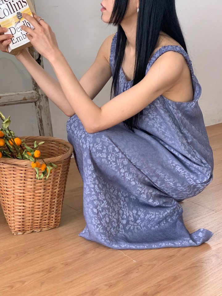 MILUI東大門直郵女裝新款推薦時尚25春夏熱賣職業休閑連衣裙MILUI連衣裙
