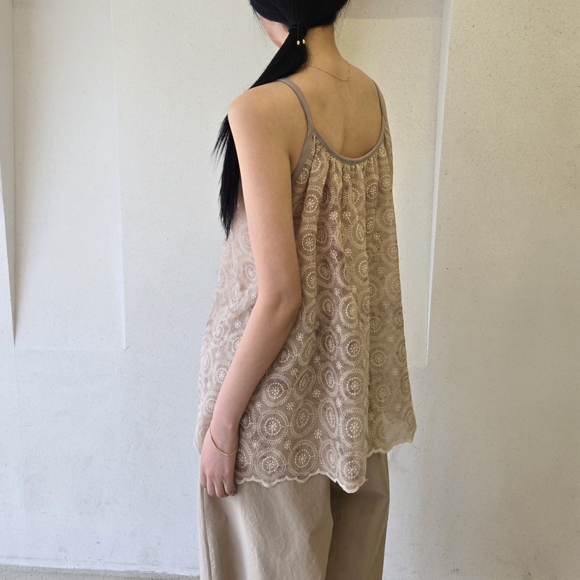 LA BLOOM東大門直郵女裝新款25春夏推薦熱賣休閑職業吊帶背心La Bloom吊帶/背心