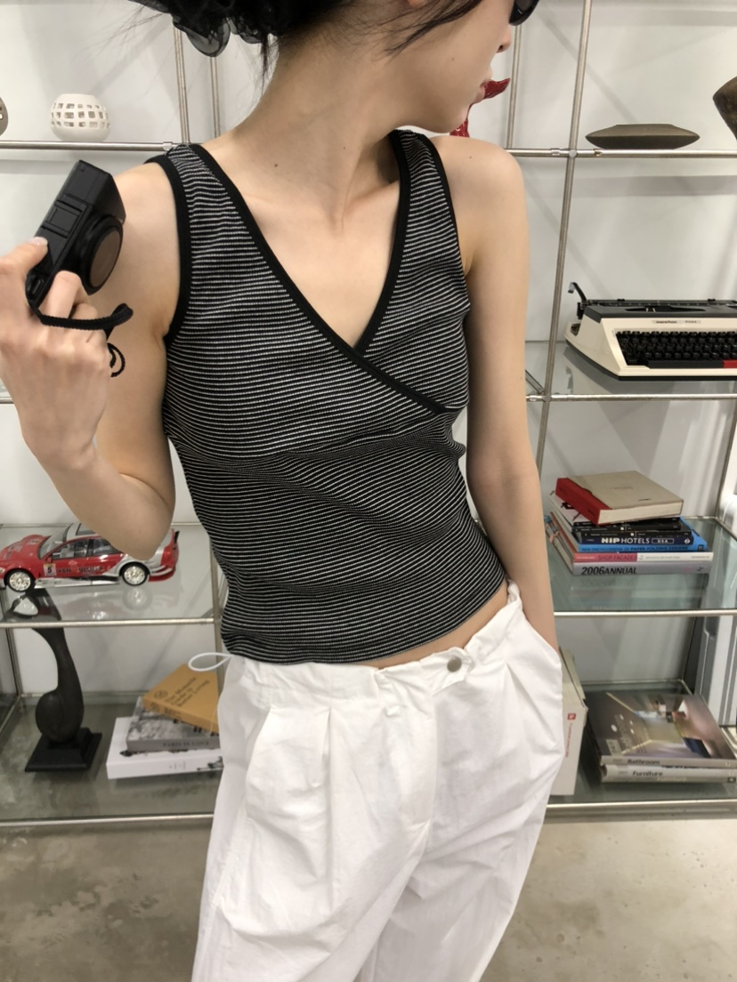 FOSET韓國㊣直郵東大門代購女裝新品熱賣推薦人氣時尚吊帶背心FOSET吊帶/背心