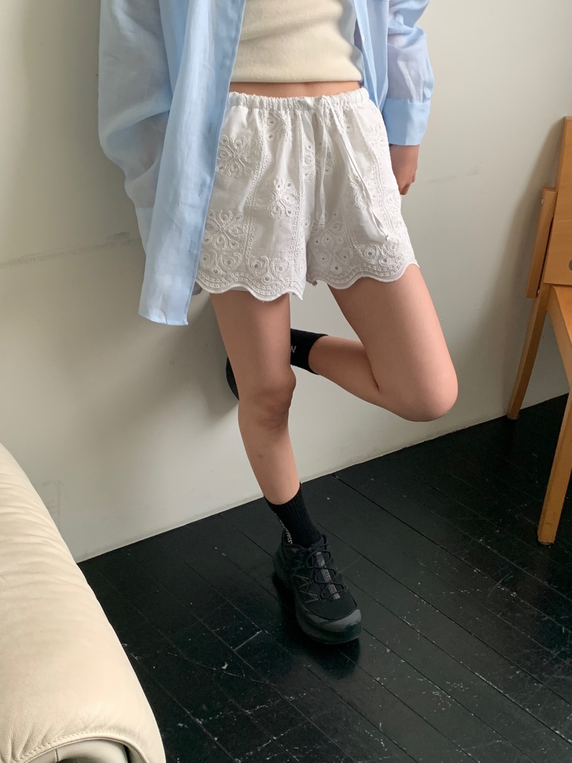 VAARA韓國直郵㊣東大門實拍女裝新品時尚25春夏熱賣短褲刺繡VAARA短褲