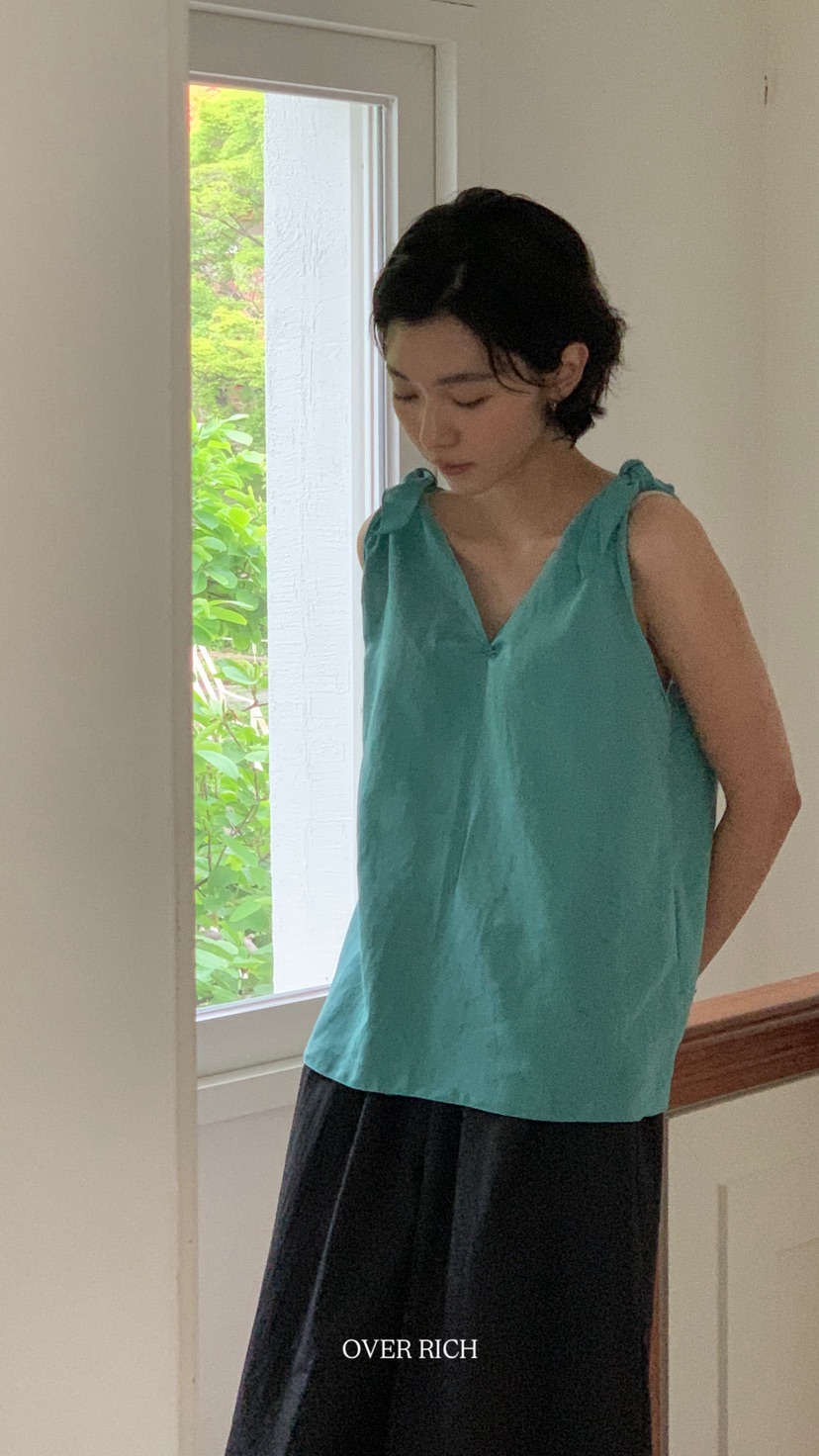 OVER RICH韓國直郵㊣東大門實拍女裝新款推薦人氣吊帶背心OVER RICH吊帶/背心