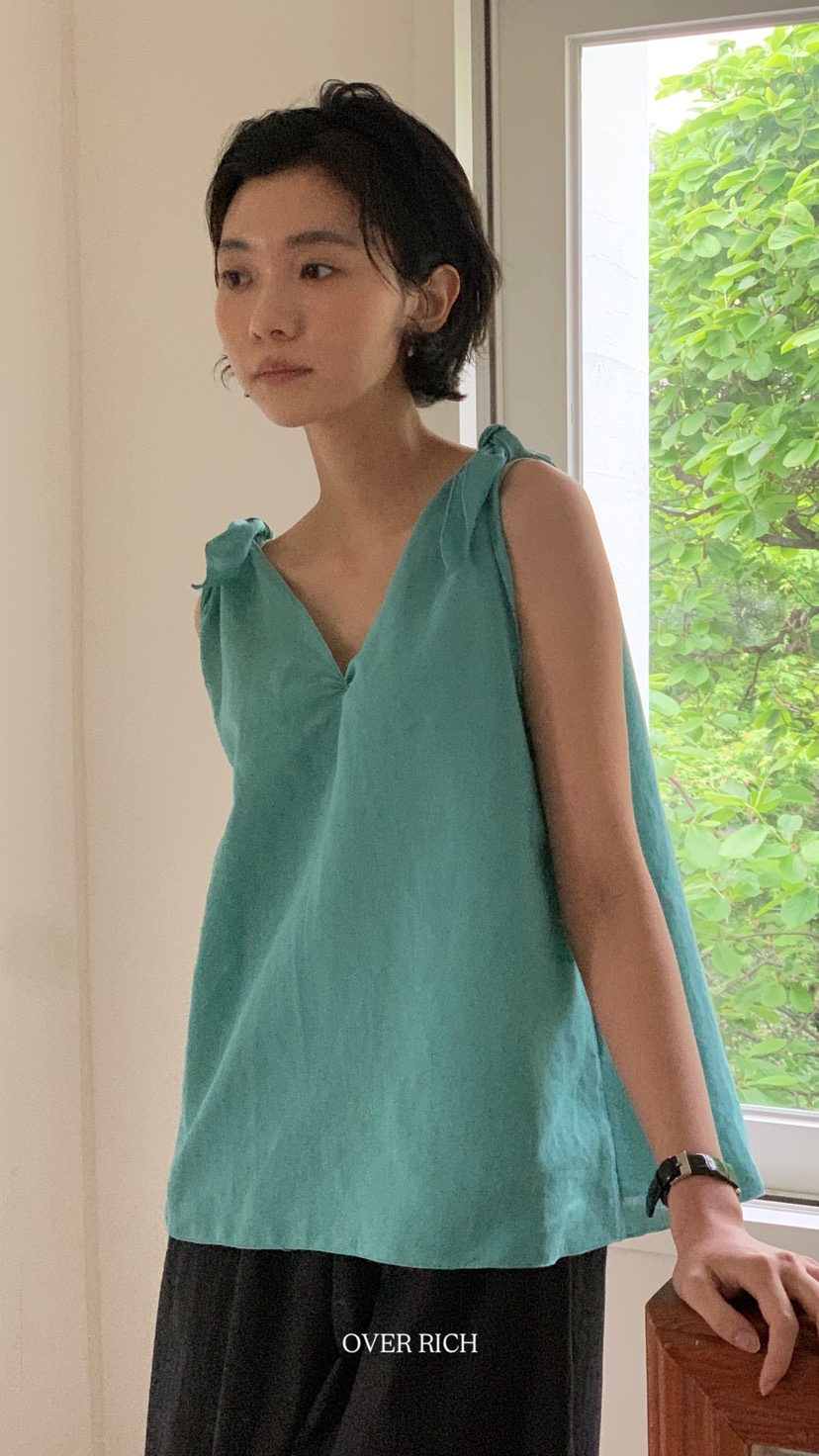 OVER RICH韓國直郵㊣東大門實拍女裝新款推薦人氣吊帶背心OVER RICH吊帶/背心