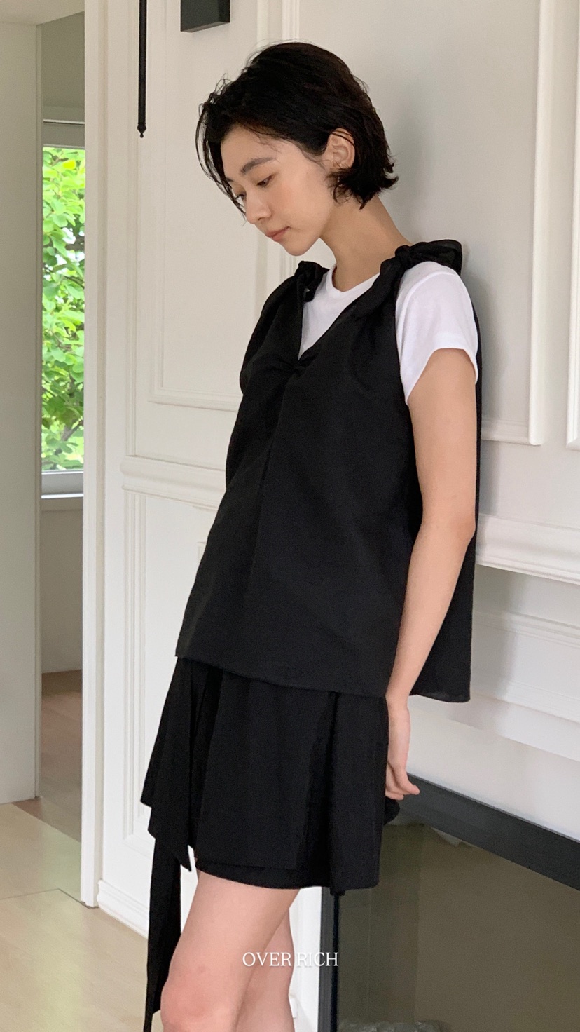 OVER RICH韓國直郵㊣東大門實拍女裝新款推薦人氣吊帶背心OVER RICH吊帶/背心