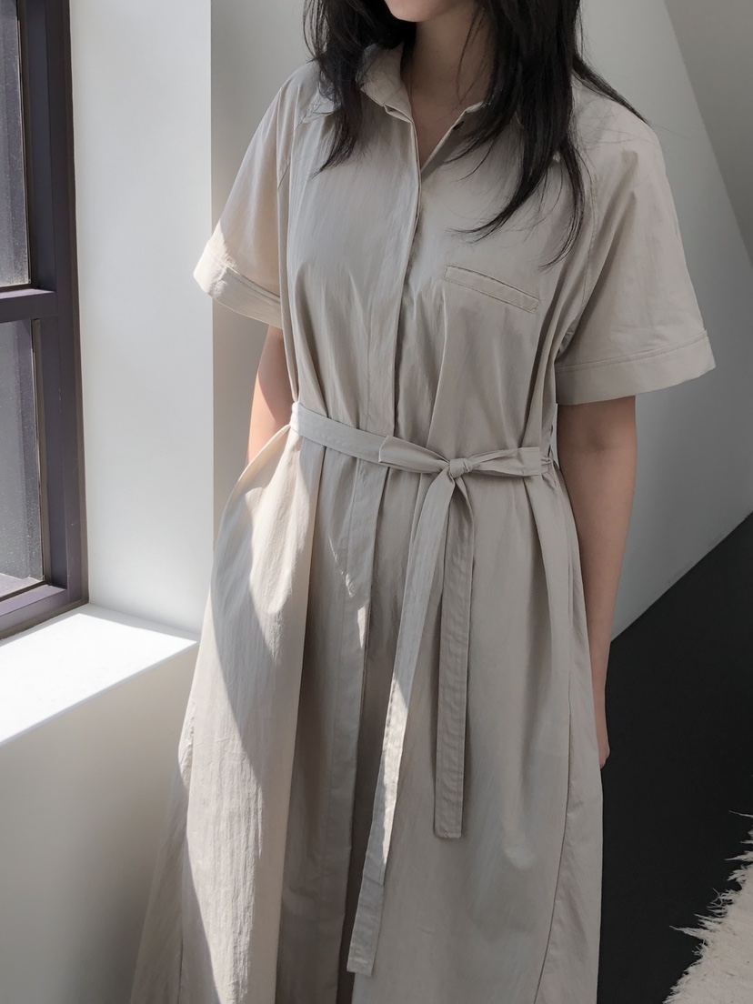 LONG PEAK韓國直郵㊣東大門實拍女裝新款熱賣連衣裙含腰帶LONG PEAK連衣裙