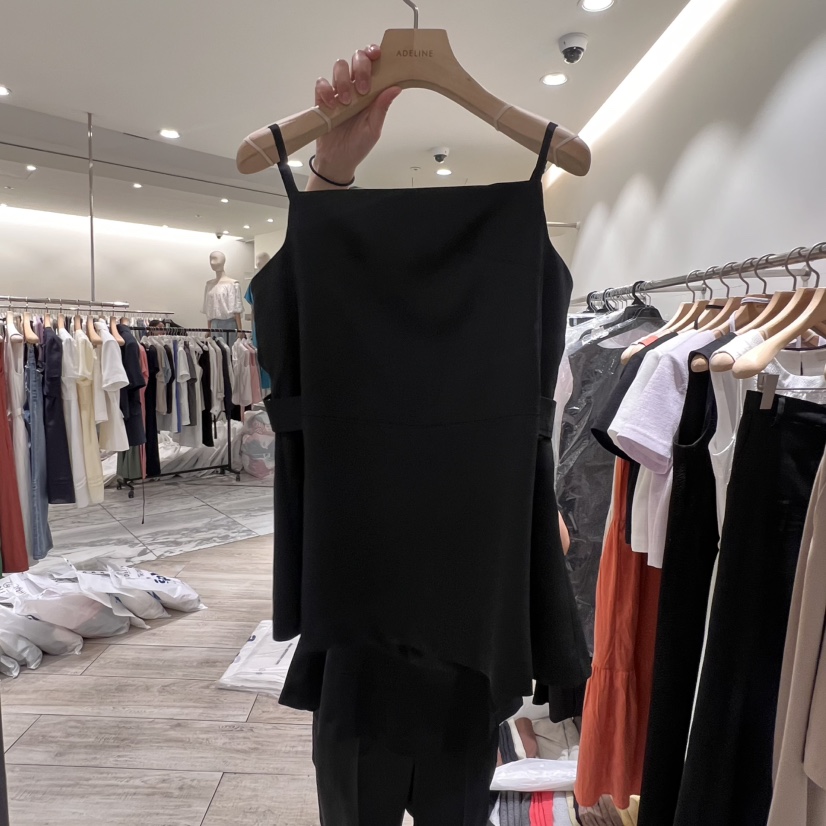 ADELINE韓國㊣直郵東大門代購女裝新品推薦休閑時尚吊帶背心ADELINE吊帶/背心圖色2