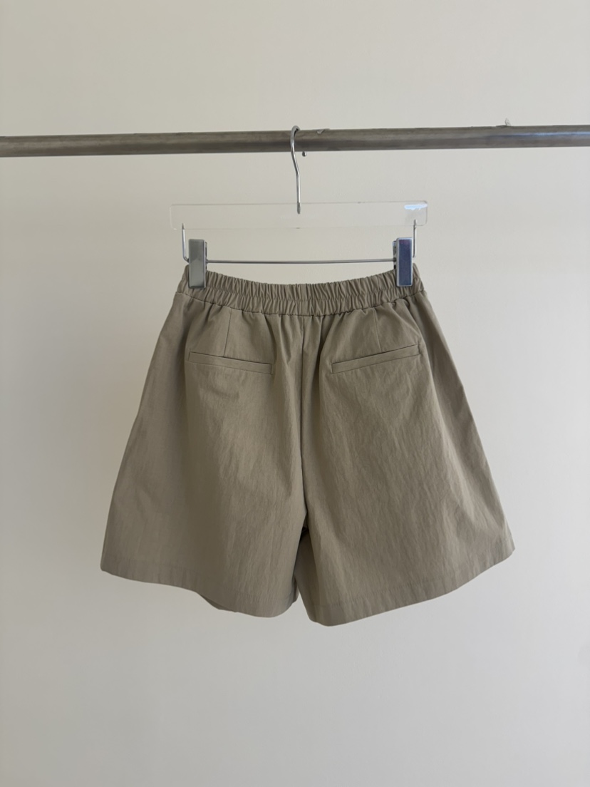 PLANTS ON GRAY韓國直郵女裝新品25春夏熱賣休閑職業短褲PLANTS ON GRAY短褲