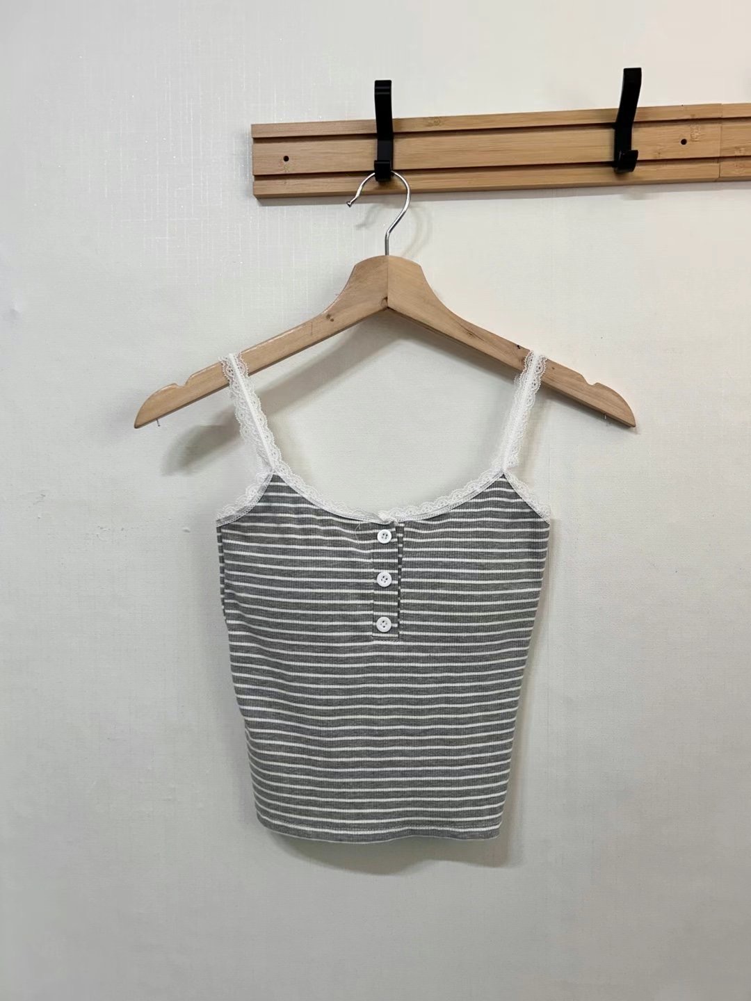 BLACK PIG東大門實拍女裝新品真品25春夏吊帶背心蕾絲紐扣VIVIAN_LEE吊帶/背心圖色4