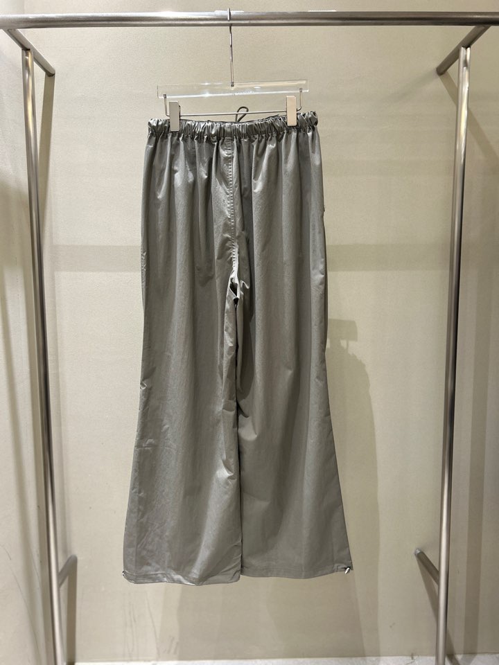 LATTE東大門直郵女裝新品真品時尚熱賣休閑職業25春夏休閑褲LATTE休閑褲