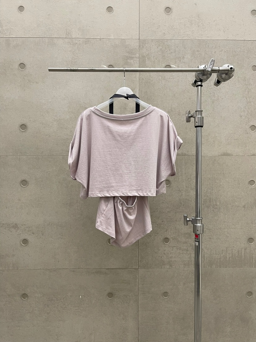 ATMOSPHERE韓國直郵女裝新品推薦真品熱賣休閑時尚套裝套裝ATMOSPHERE/BLING套裝
