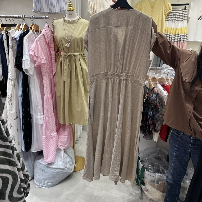 BIKINI東大門代購女裝新款25春夏熱賣職業真品連衣裙含腰帶BIKINI連衣裙