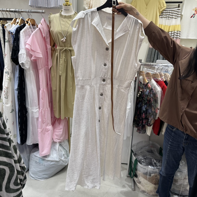 BIKINI東大門代購女裝新款25春夏熱賣職業真品連衣裙含腰帶BIKINI連衣裙