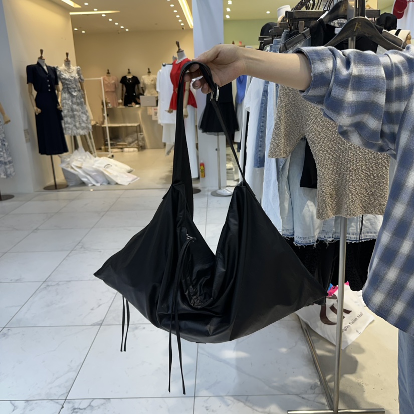 A2/D2韓國代購女士新品熱賣休閑人氣職業真品推薦單肩斜跨包A2/D2單肩/斜跨包圖色2