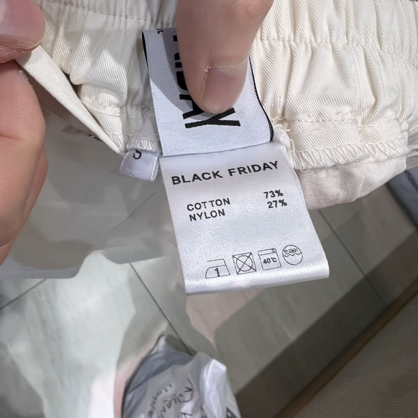 BLACKFRIDAY韓國代購女士新品職業25春夏推薦熱賣真品人氣短褲BLACK FRIDAY短褲