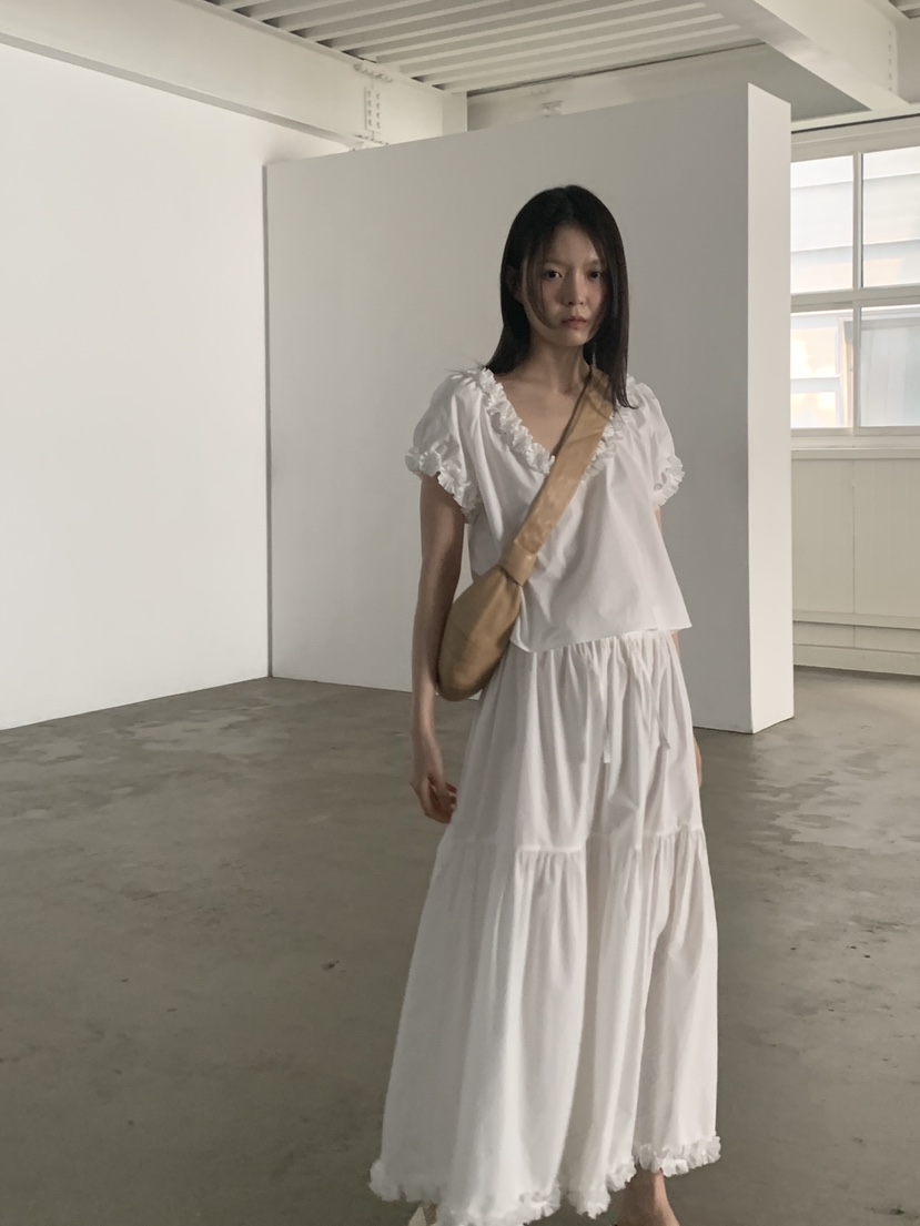 LOGARDEN東大門實拍女裝新品25春夏人氣真品時尚長裙荷葉邊LO GARDEN長裙