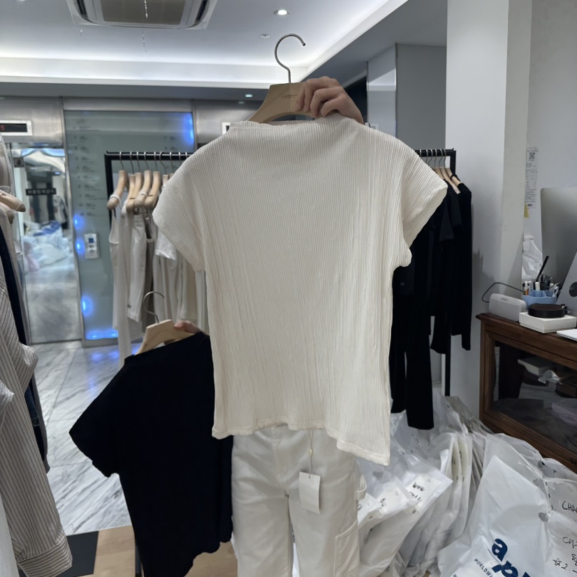 OURIN韓國直郵女士新款真品人氣休閑25春夏熱賣襯衫蕾絲衫褶皺OURIN襯衫/蕾絲衫圖色1