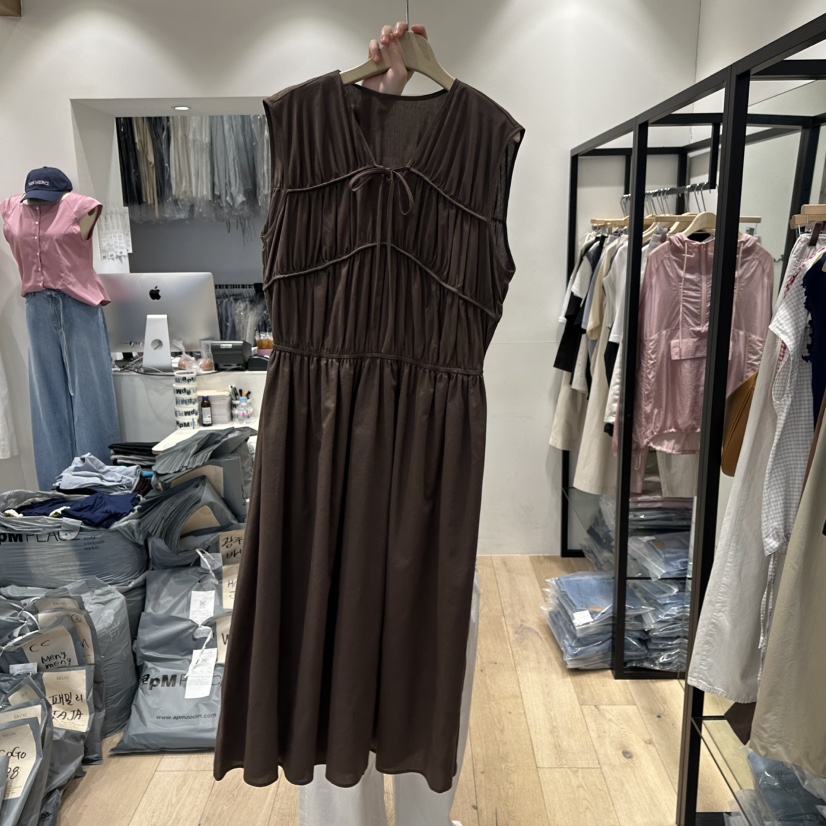 BRUNI/RICOTTA東大門直郵女裝新款真品25春夏熱賣人氣連衣裙BRUNI/RICOTTA連衣裙圖色1