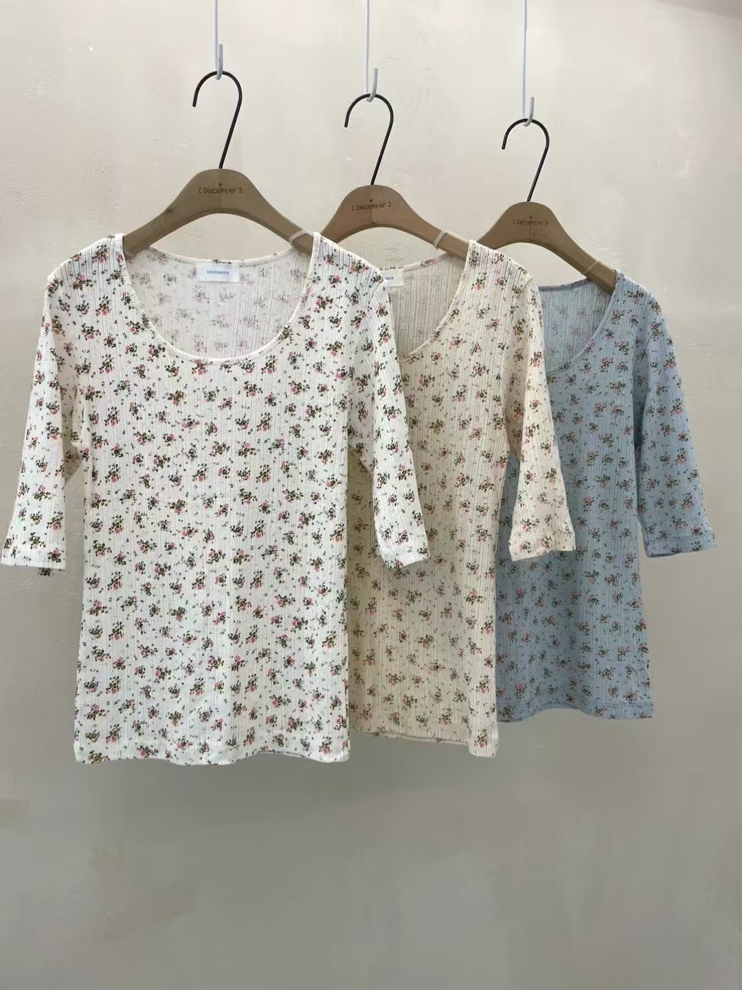 DECEMBER-디셈버-T東大門直郵女士新品熱賣25春夏推薦T恤DECEMBERT恤