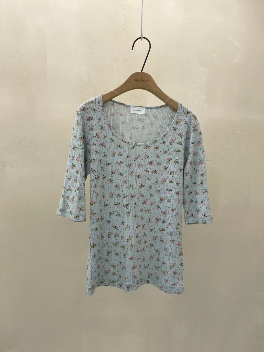 DECEMBER-디셈버-T東大門直郵女士新品熱賣25春夏推薦T恤DECEMBERT恤圖色3