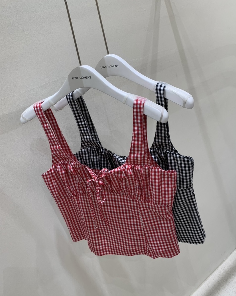 LOVE MOMENT韓國直郵㊣女裝新品25春夏熱賣時尚推薦吊帶背心LOVE MOMENT吊帶/背心