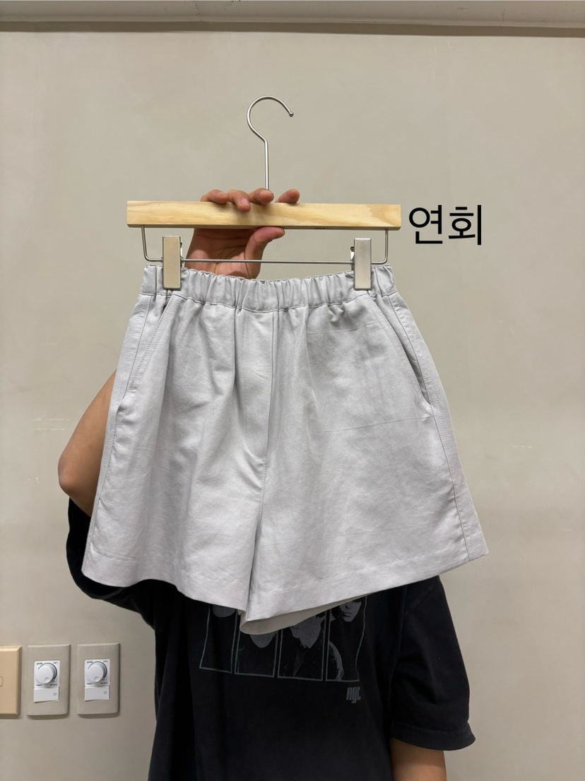KONI東大門代購女士新款休閑推薦熱賣職業真品人氣時尚短褲KONI短褲圖色3