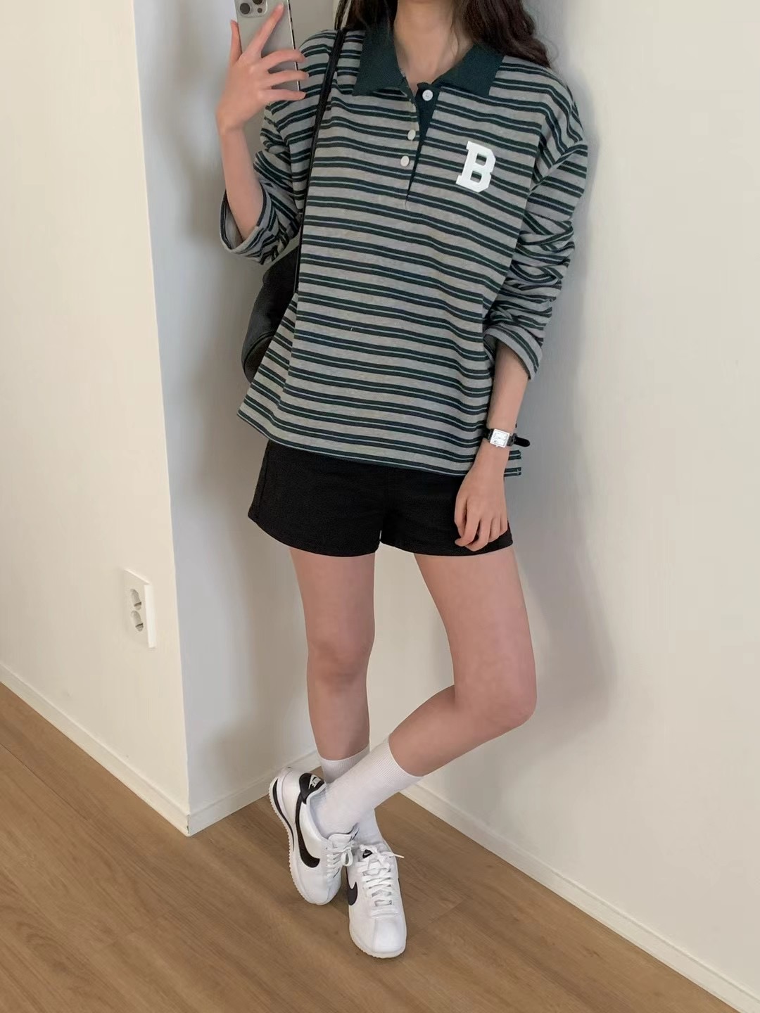 OBE韓國㊣直郵東大門代購女裝新品時尚推薦熱賣人氣長袖T恤OBE長袖T恤