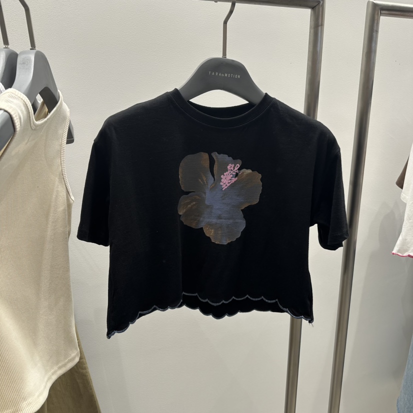 TARABY MOTION韓國直郵㊣東大門實拍女裝新品人氣熱賣推薦T恤TARABY MOTIONT恤圖色4
