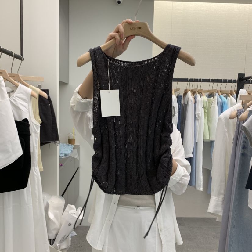 AND THE直郵韓國代購㊣女裝新品時尚推薦25春夏人氣吊帶背心AND THE吊帶/背心圖色2
